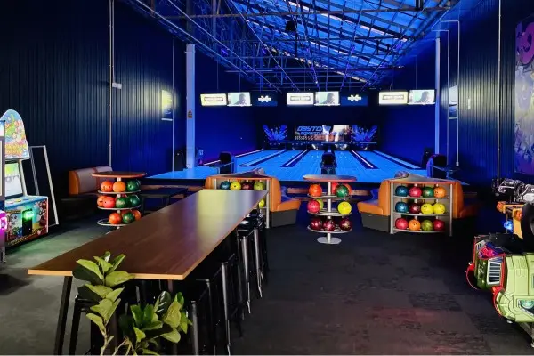 Bowling lounge and lanes