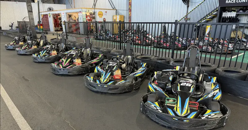 Junior kart fleet in the pit lane